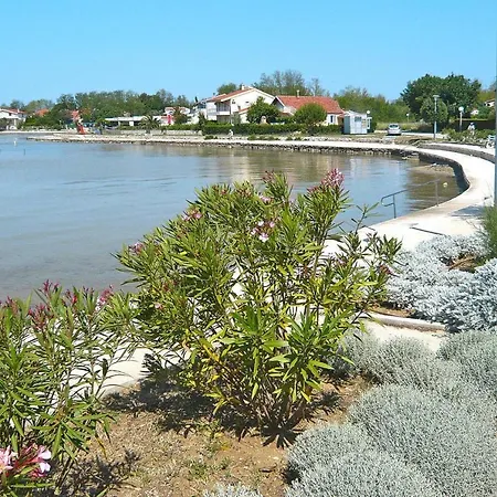 Blanka In Privlaka Near The Sea Apartament *